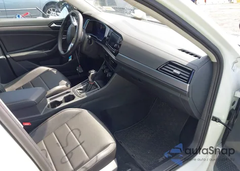 2024 Volkswagen Jetta 1.5T Se from USA, damaged, VIN 3VW7M7BU5RM038911